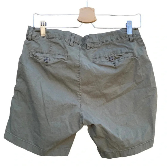 GOODTHREADS women's size 31 military green shorts - Picture 2 of 4